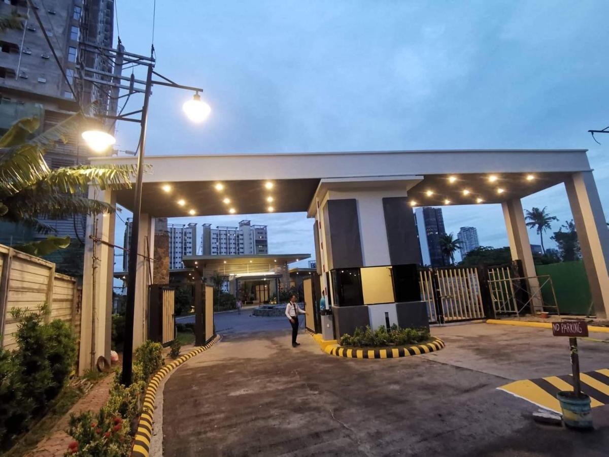 Grand Residences Studio Unit - Walking Distance To It Park Cebu Ngoại thất bức ảnh