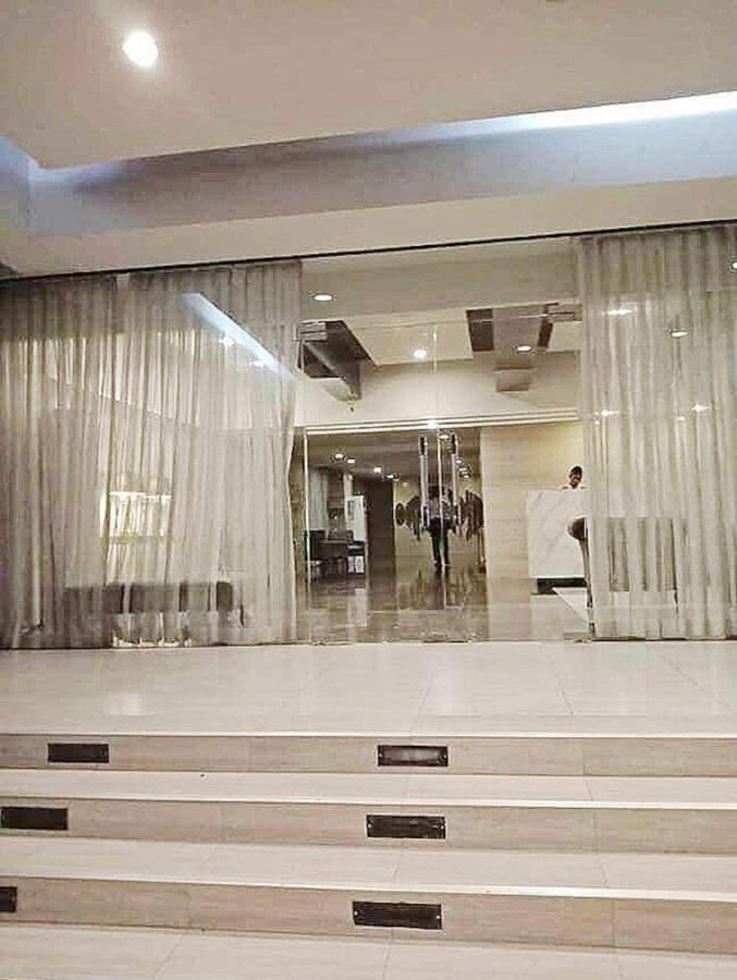 Grand Residences Studio Unit - Walking Distance To It Park Cebu Ngoại thất bức ảnh